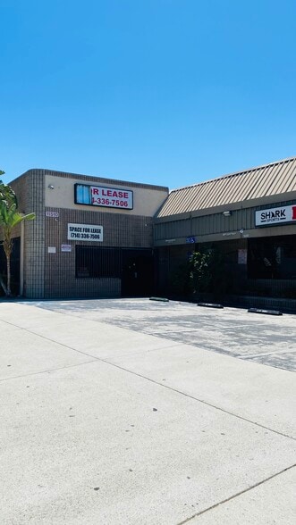 Primary Photo Of 11500-11510 E Whittier Blvd, Whittier Storefront For Lease