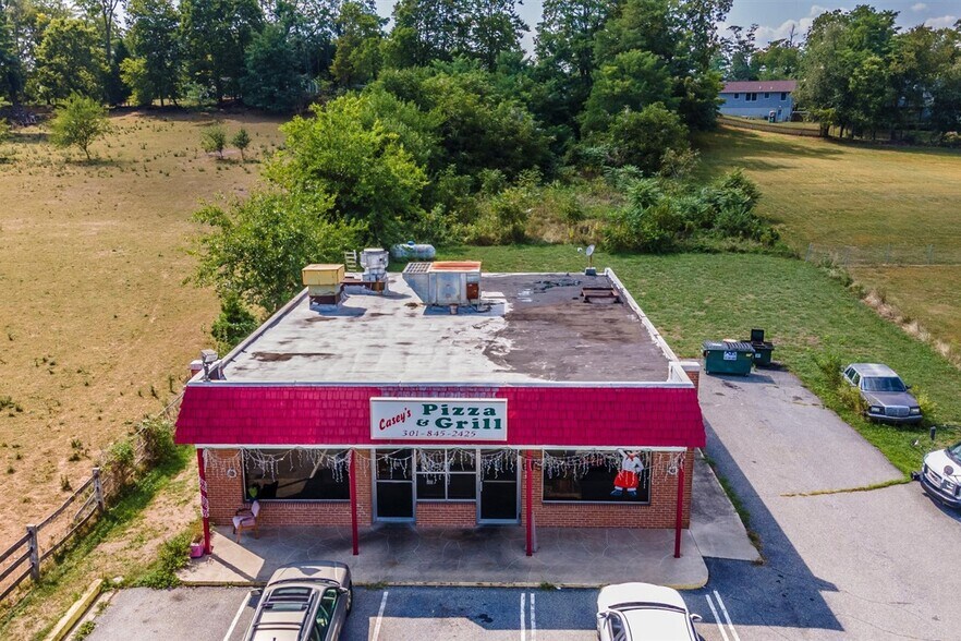 More Photos Of 615 S Main St, Woodsboro Restaurant For Sale