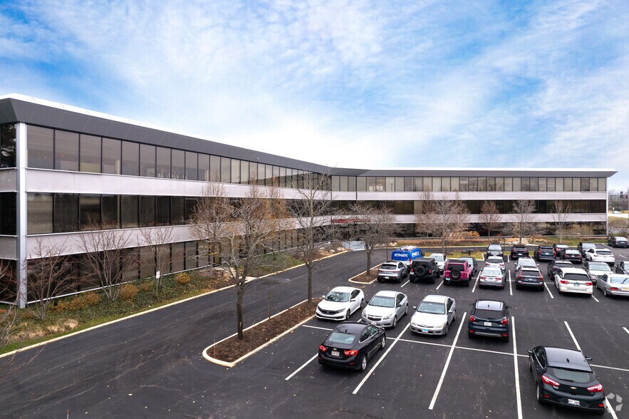 More Photos Of 2275 Half Day Rd, Bannockburn Office For Sale