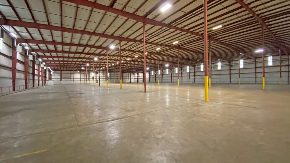 More Photos Of 1201 Crutcher St, Springdale Warehouse For Lease