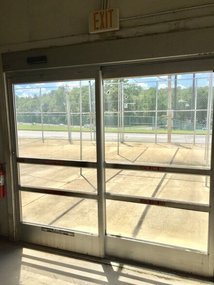 More Photos Of 5600 Milgen Rd, Columbus Storefront For Lease