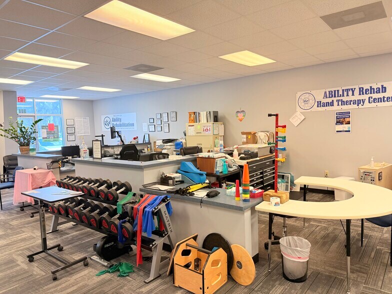 More Photos Of 309-313 W Bass St, Kissimmee Medical For Lease