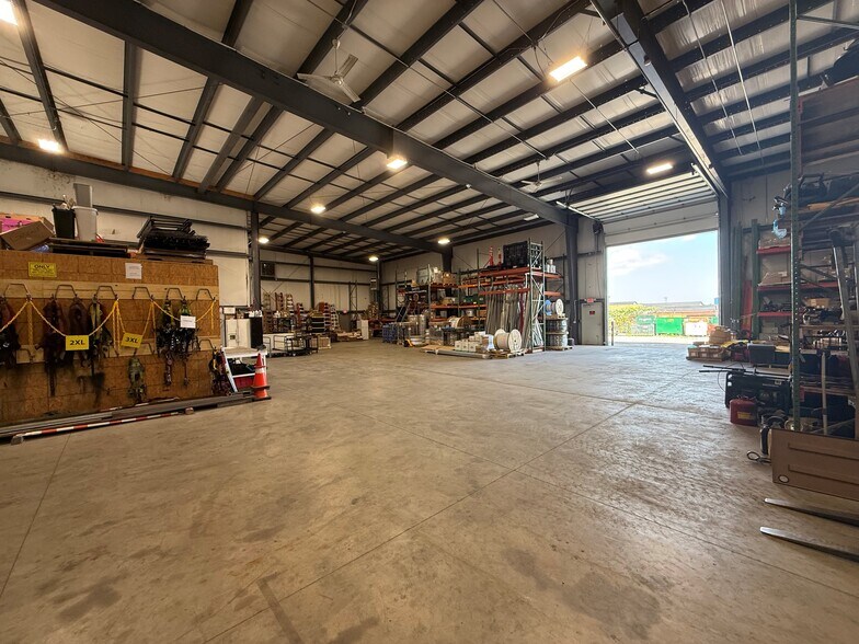 More Photos Of 1190 Erie Ct, Crown Point Manufacturing For Sale