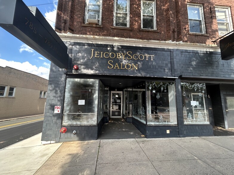 More Photos Of 785-795 Main St, Manchester Storefront Retail Residential For Lease