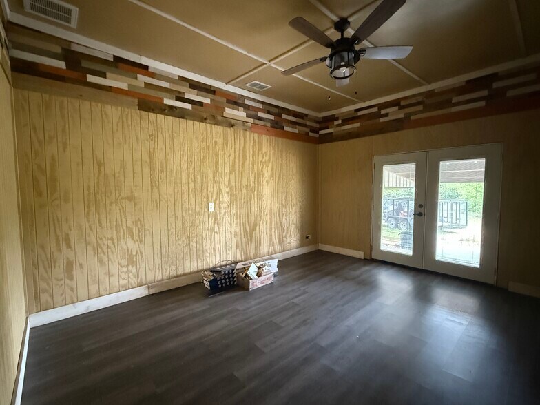 More Photos Of 1421 Airport Rd, Sulphur Springs Land For Sale