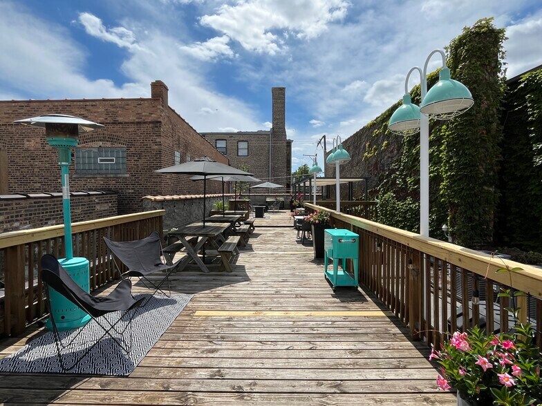 More Photos Of 3317 W Fullerton Ave, Chicago Storefront Retail Office For Lease