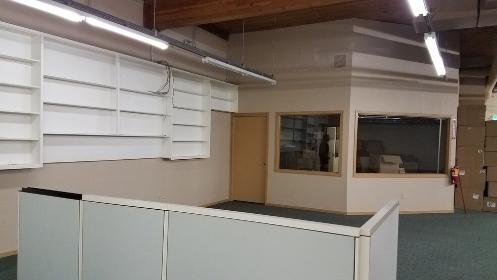 More Photos Of 17869 WA-536, Mount Vernon Office For Lease
