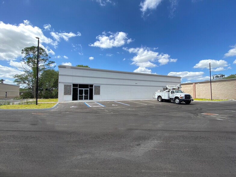 More Photos Of 13922 US Hwy 441/27, Lady Lake Freestanding For Lease