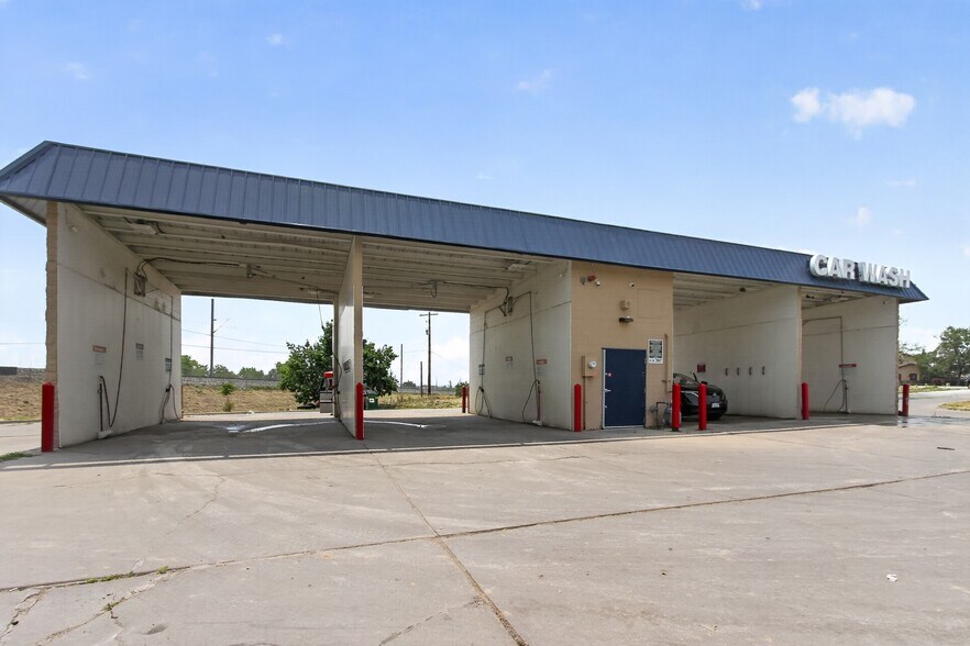 More Photos Of 8760 Devonshire Blvd, Denver Carwash For Sale