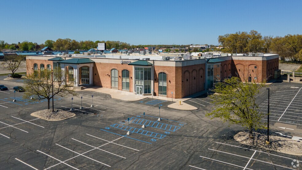 More Photos Of 1001 28th St SW, Wyoming Office For Lease