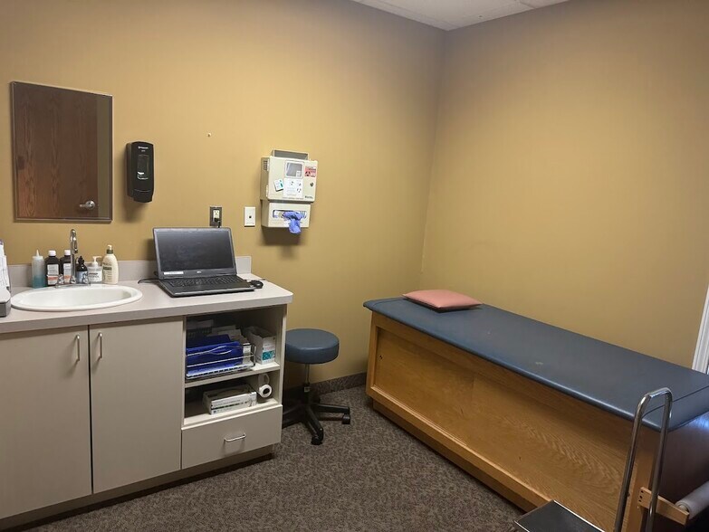 More Photos Of 24715 Little Mack Ave, Saint Clair Shores Medical For Lease