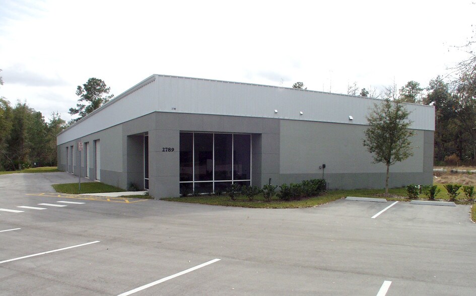 Primary Photo Of 2789 Financial Ct, Sanford Light Distribution For Lease