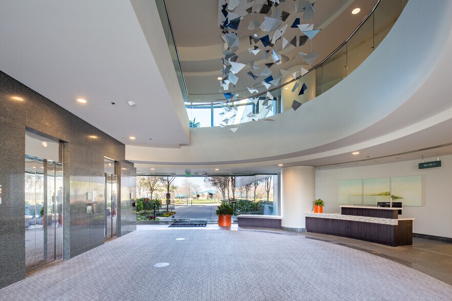 More Photos Of 2180 Harvard St, Sacramento Office For Lease