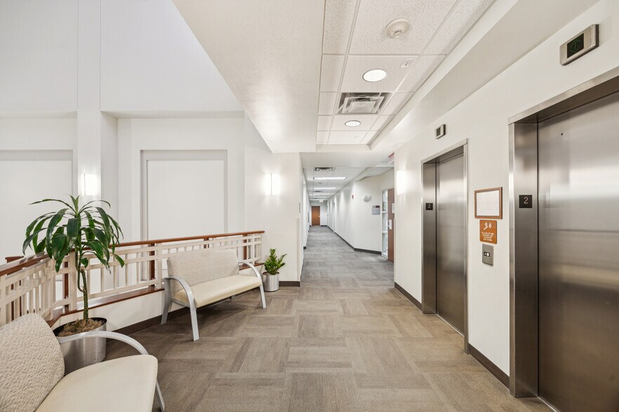 More Photos Of 13725 Northwest Blvd, Corpus Christi Medical For Lease