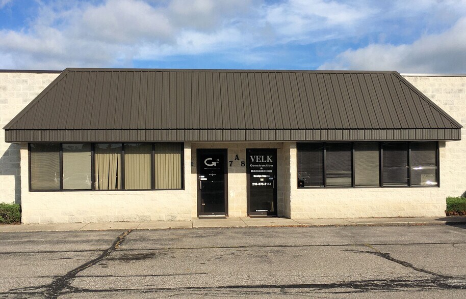 More Photos Of 9263 Ravenna Rd, Twinsburg Showroom For Lease