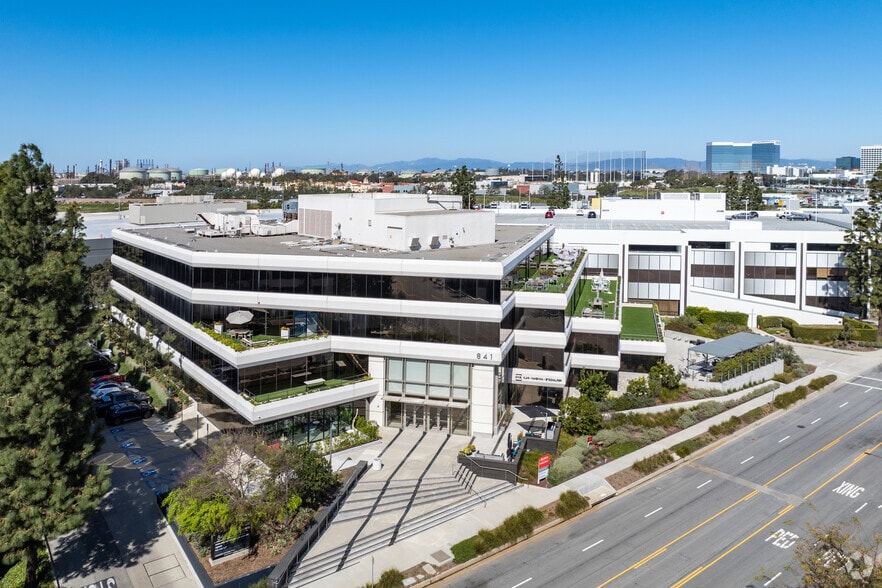 More Photos Of 841 Apollo St, El Segundo Office For Lease
