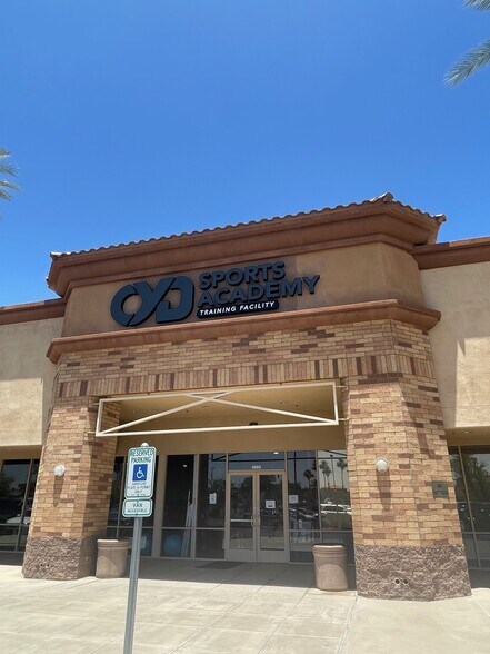 More Photos Of W Ray Rd @ Rural Rd, Chandler Unknown For Lease