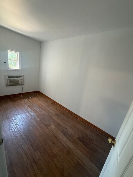 More Photos Of 8508 Lansdowne Ave, Upper Darby Township Freestanding For Sale