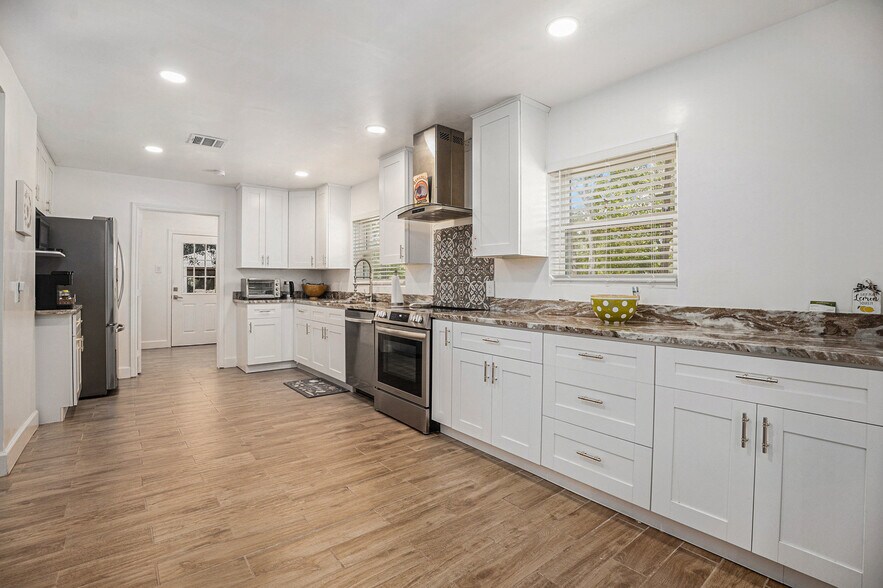 More Photos Of 7710 Iowa Colony Blvd, Rosharon Land For Sale