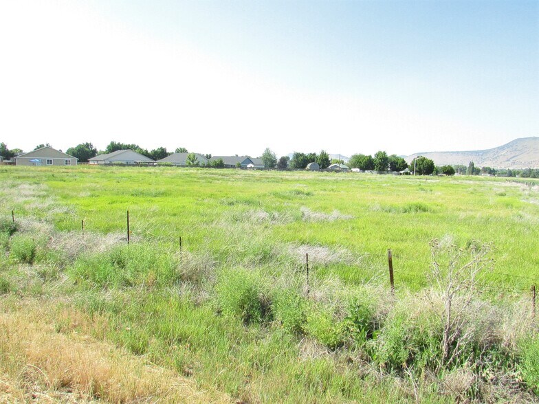 Primary Photo Of 3104 Southside Expy, Klamath Falls Land For Sale