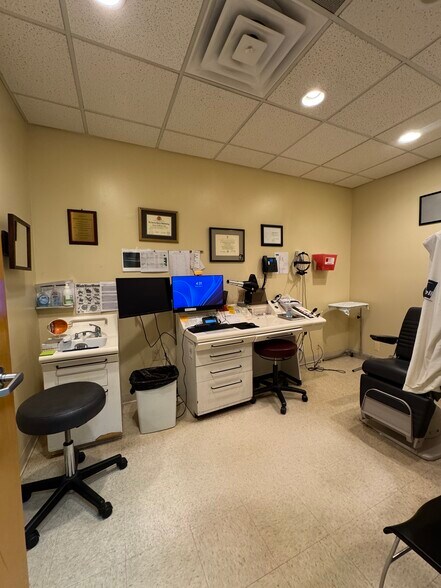 More Photos Of 1500 Tilton Rd, Northfield Medical For Sale