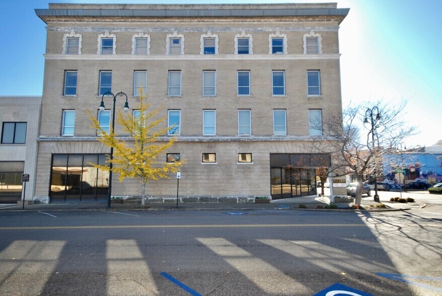 More Photos Of 118 N Church St, Jackson Office For Sale