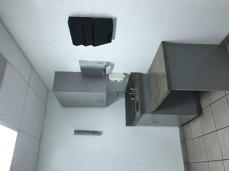 More Photos Of 1310 W St Marys Rd, Tucson Medical For Lease