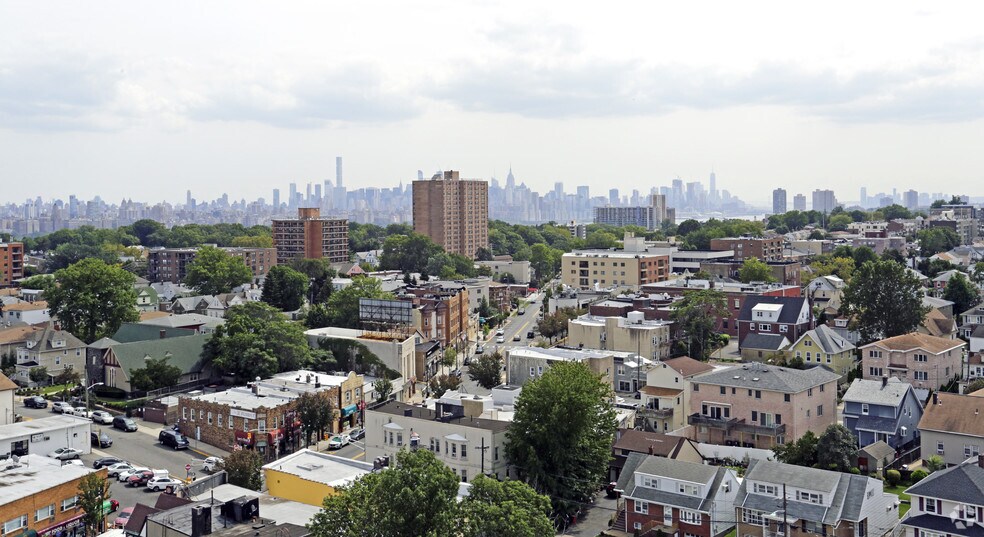 More Photos Of 1 Towne Ctr, Cliffside Park Apartments For Lease