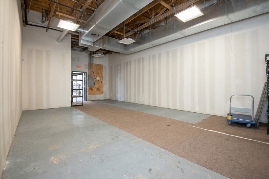 More Photos Of 26744 E University Dr, Little Elm Storefront For Lease
