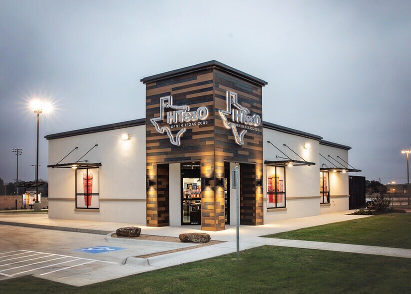 Primary Photo Of 840 Dolly Parton Pkwy, Sevierville Restaurant For Sale