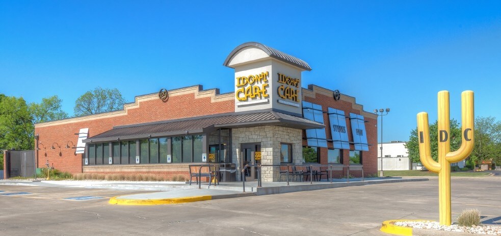 Primary Photo Of 11015 E 590 Rd, Catoosa Freestanding For Sale