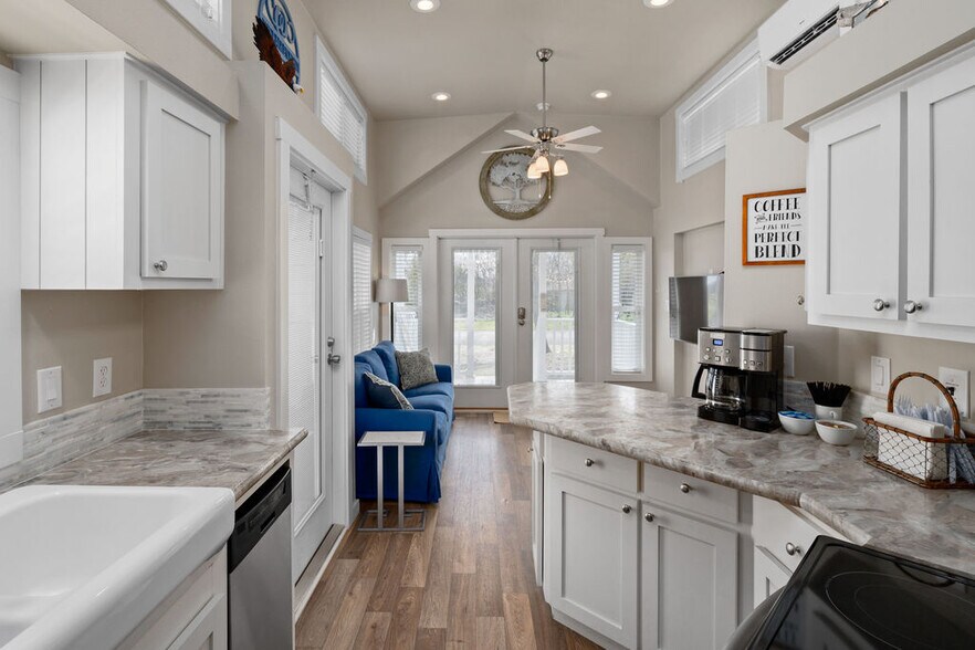More Photos Of 300 Park Ave, Staples Apartments For Sale