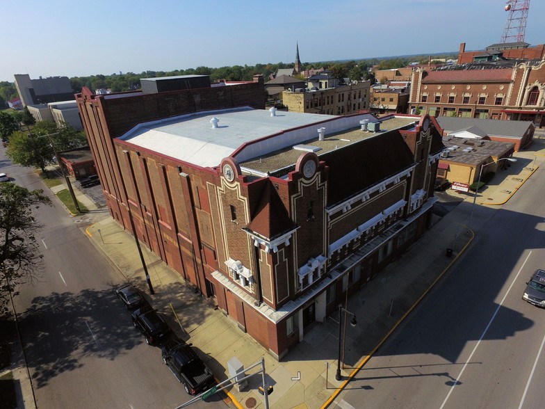 Primary Photo Of 727 Ohio St, Terre Haute Theater Concert Hall For Sale