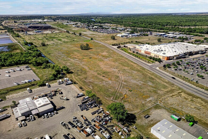 More Photos Of 7th Ave, Oroville Land For Sale