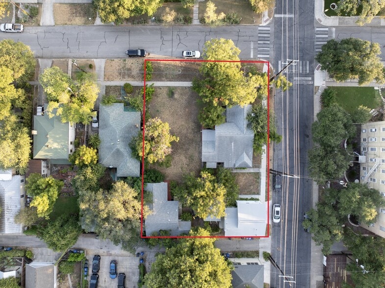 Primary Photo Of 133 W Huisache Ave, San Antonio Multifamily For Sale