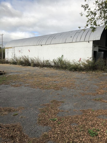 More Photos Of 175 W Main St, Amsterdam Auto Repair For Sale