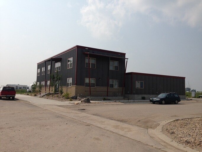 More Photos Of 299 Prairie Dr, Stanley Office For Sale