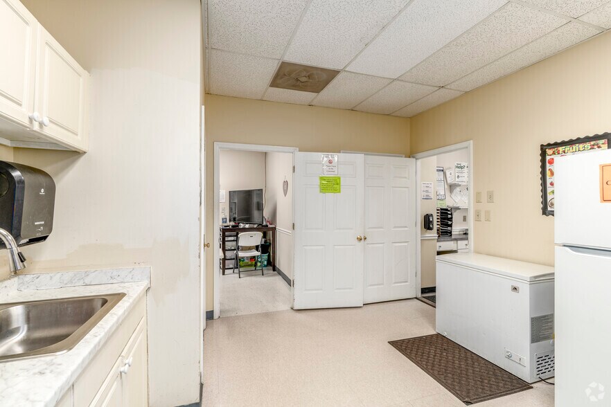 More Photos Of 760 N New Hope Rd, Gastonia Medical For Sale