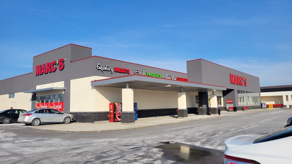 More Photos Of 35101 Euclid Ave, Willoughby Unknown For Lease