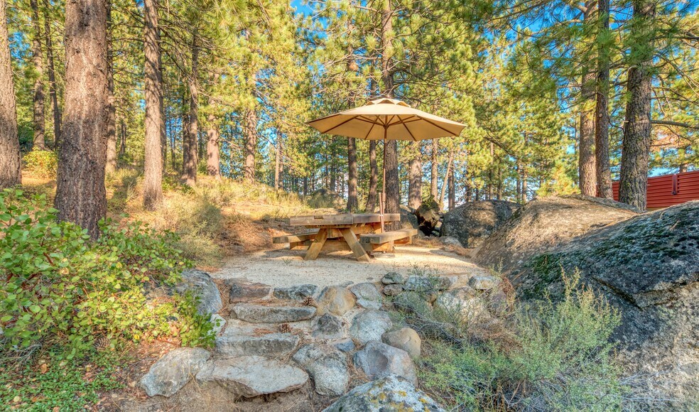 More Photos Of 12010 Donner Pass Rd, Truckee Office For Sale
