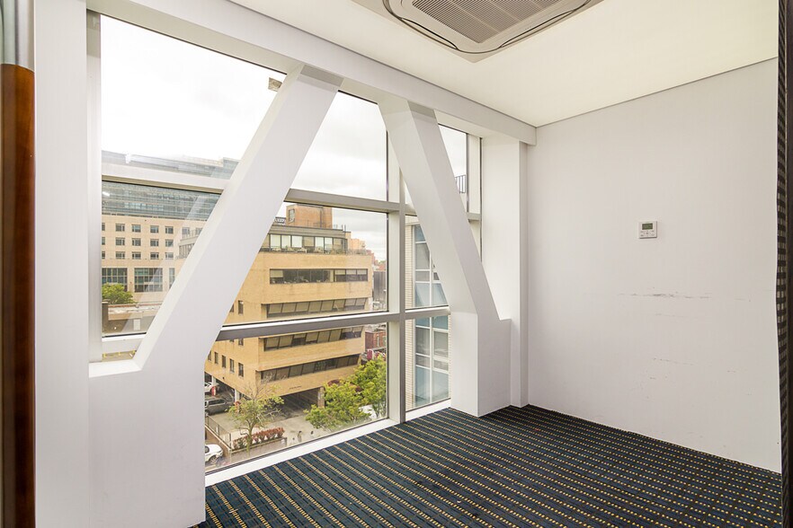 More Photos Of 136-33 37th Ave, Flushing Medical For Sale