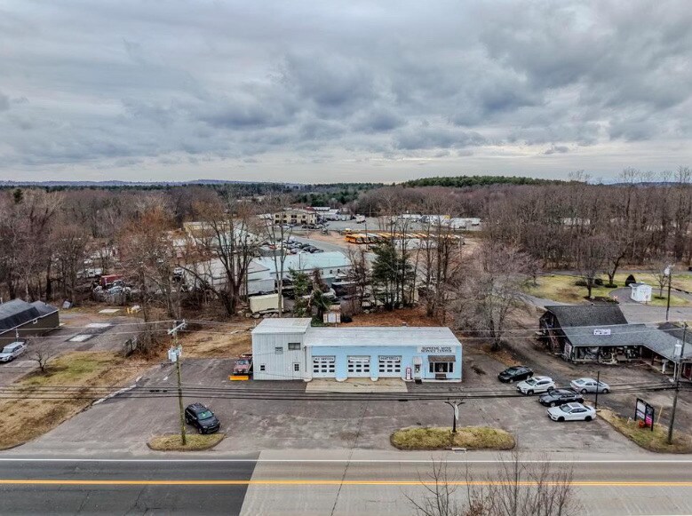Primary Photo Of 68 South Rd, Somers Auto Repair For Sale