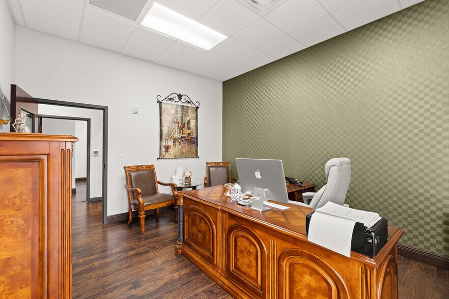 More Photos Of 6996 Piazza Grande Ave, Orlando Office For Sale