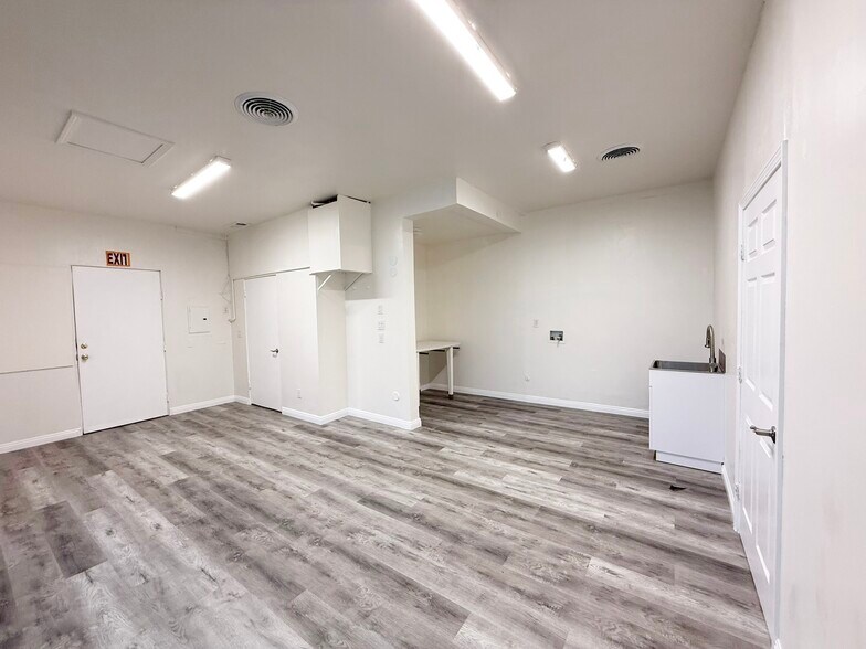 More Photos Of 6630-6632 Rosemead Blvd, Pico Rivera Freestanding For Lease