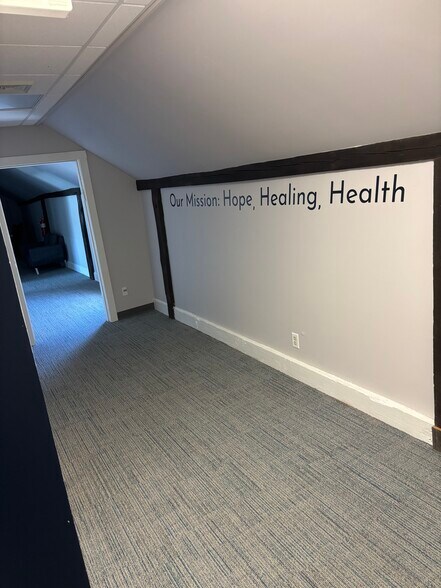 More Photos Of 2299 Woodbury Ave, Newington Medical For Lease