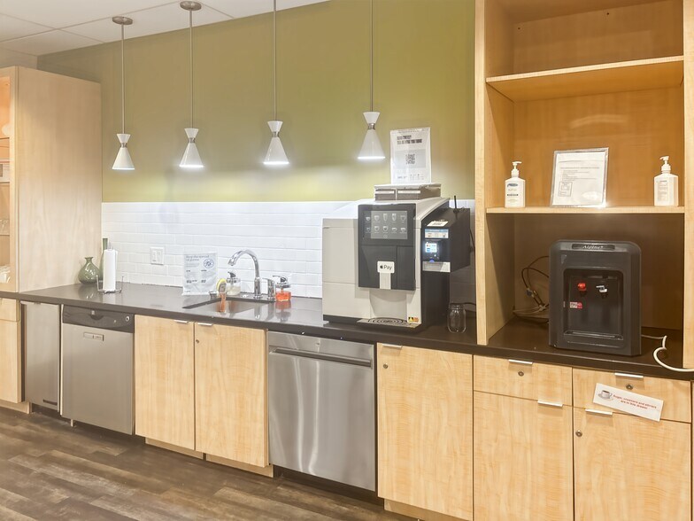 More Photos Of 411 Theodore Fremd Ave, Rye Coworking Space
