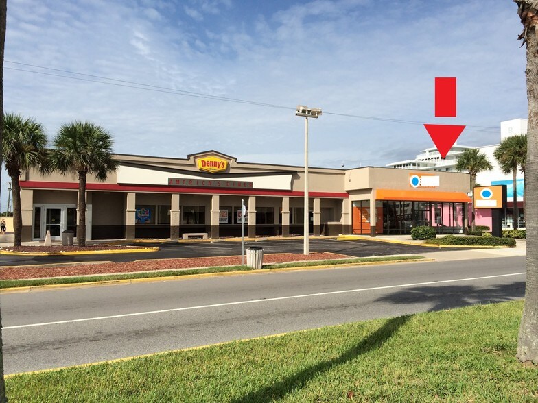 Primary Photo Of 2705 N Atlantic Ave, Daytona Beach General Retail For Sale
