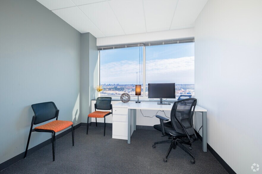 More Photos Of 1020 Rue Bouvier, Québec Coworking Space