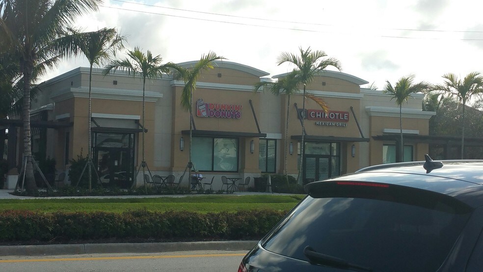 More Photos Of 825 27th Ave, Vero Beach Storefront For Lease