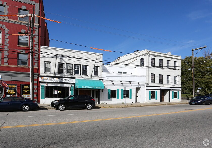 More Photos Of 341-347 Bank St, New London Storefront Retail Residential For Lease